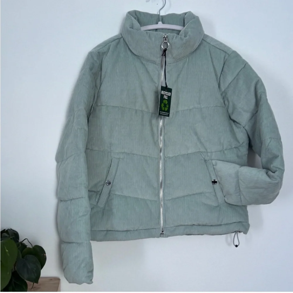 Hollister sage corduroy puffer jacket - Picture 2 of 3